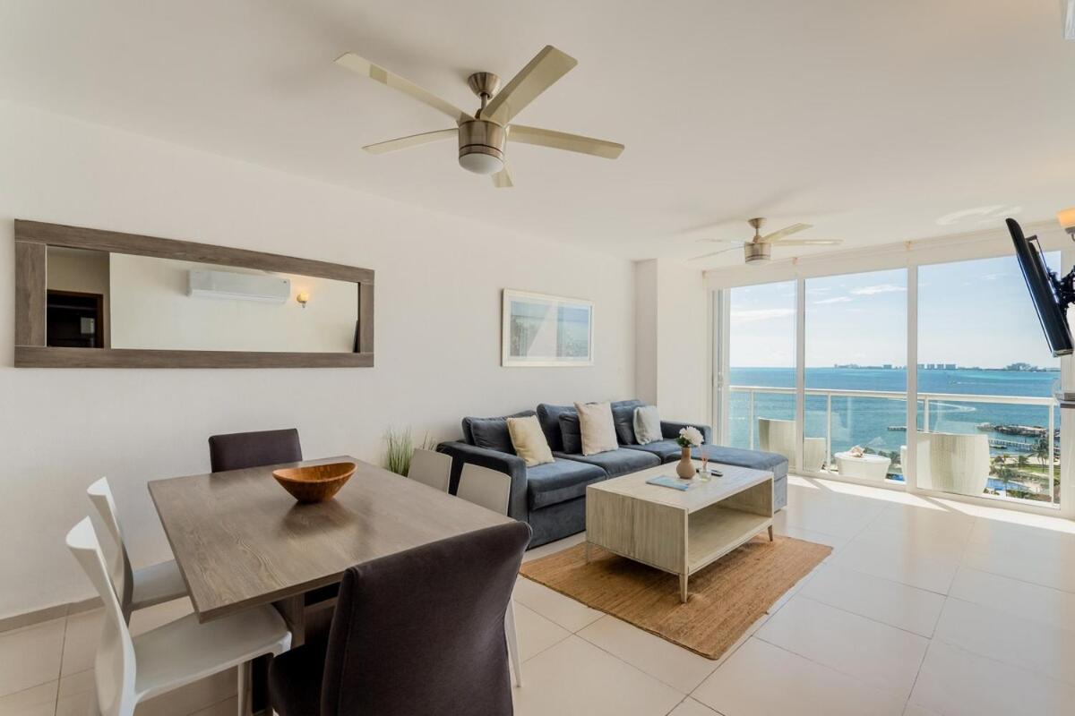 Coral Beachfront 2bdr With Pool By Casa Paraiso Apartment *