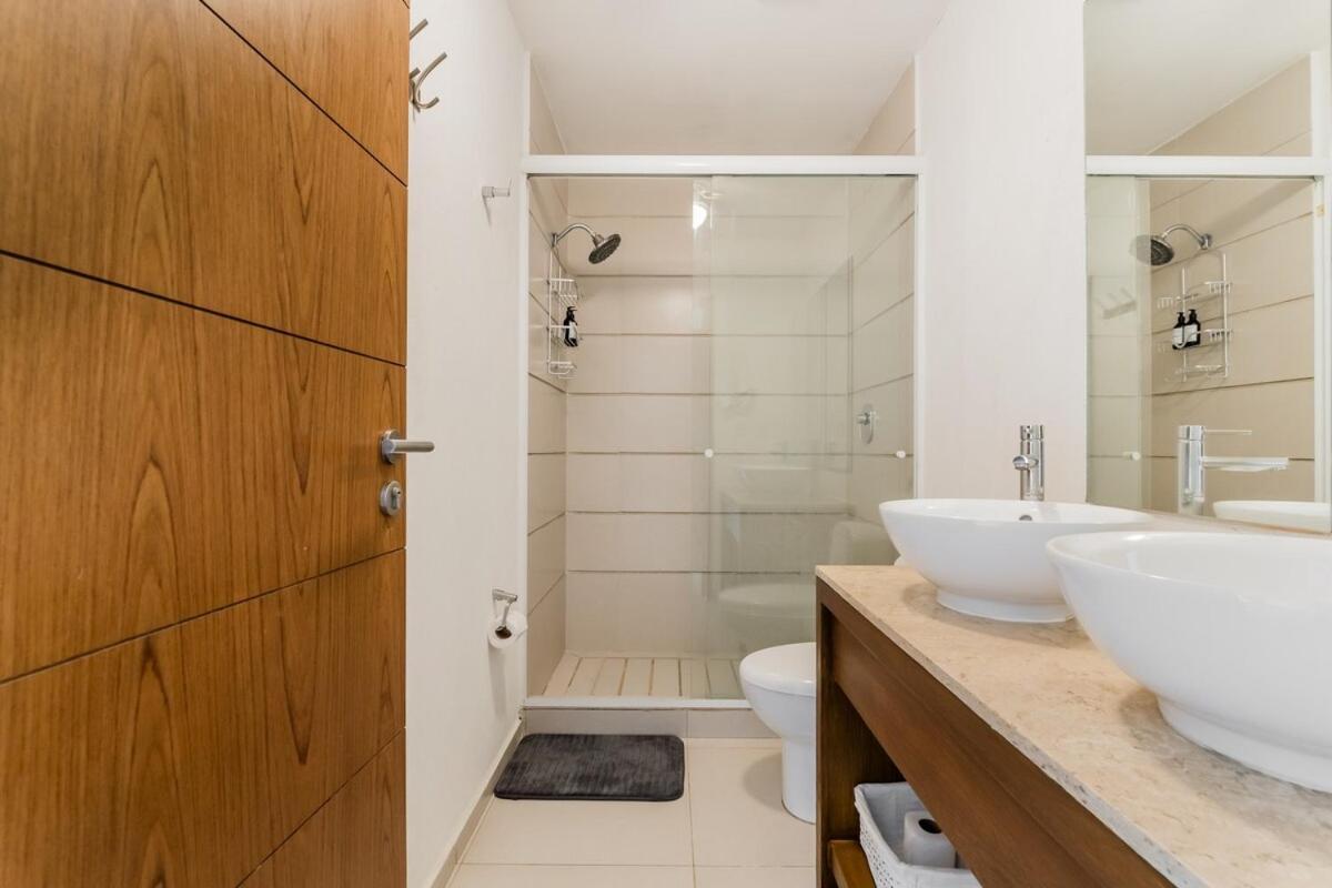 Apartment Coral Beachfront 2bdr With Pool By Casa Paraiso